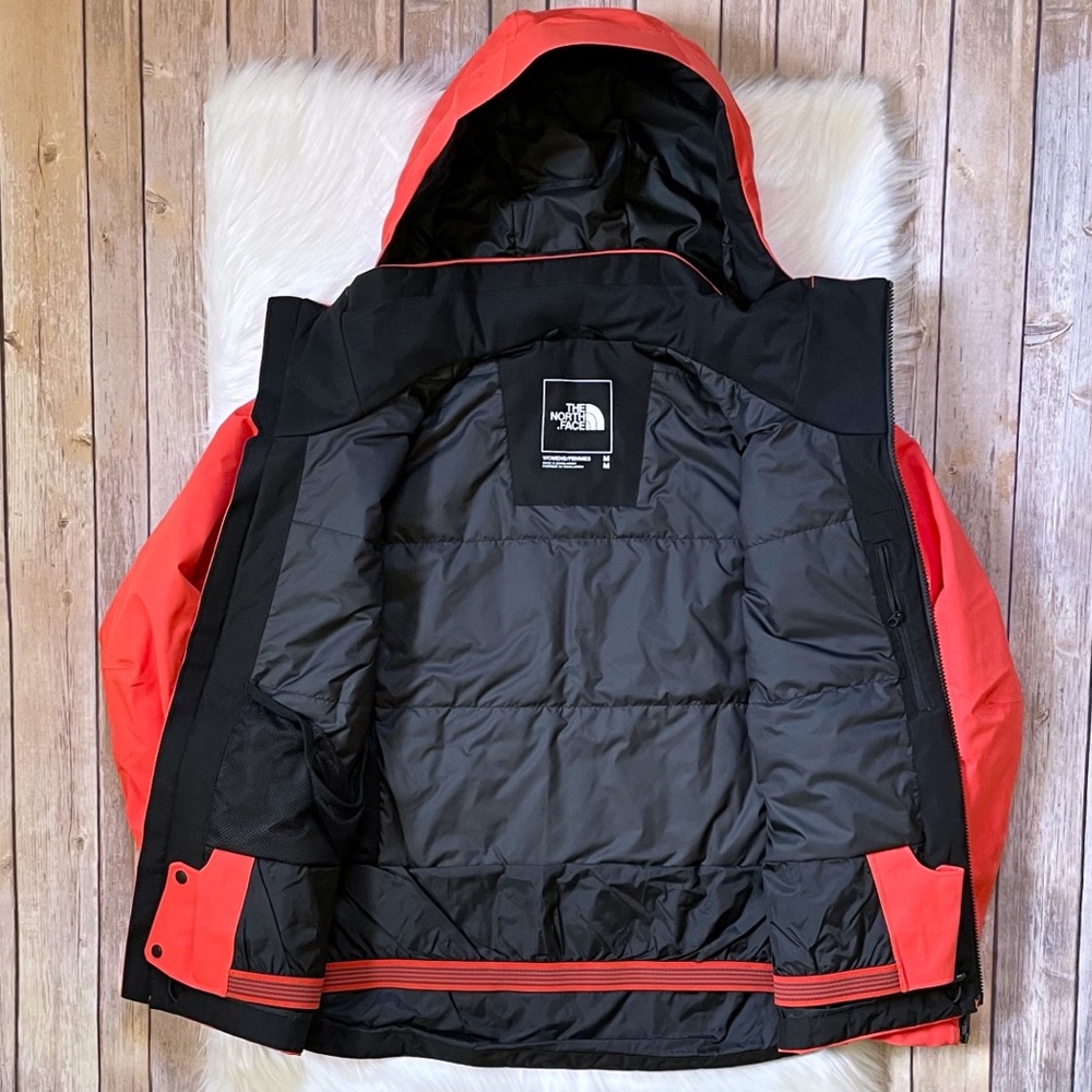 The North Face Women’s Barr Lake Snow Jacket - Picture 5 of 8